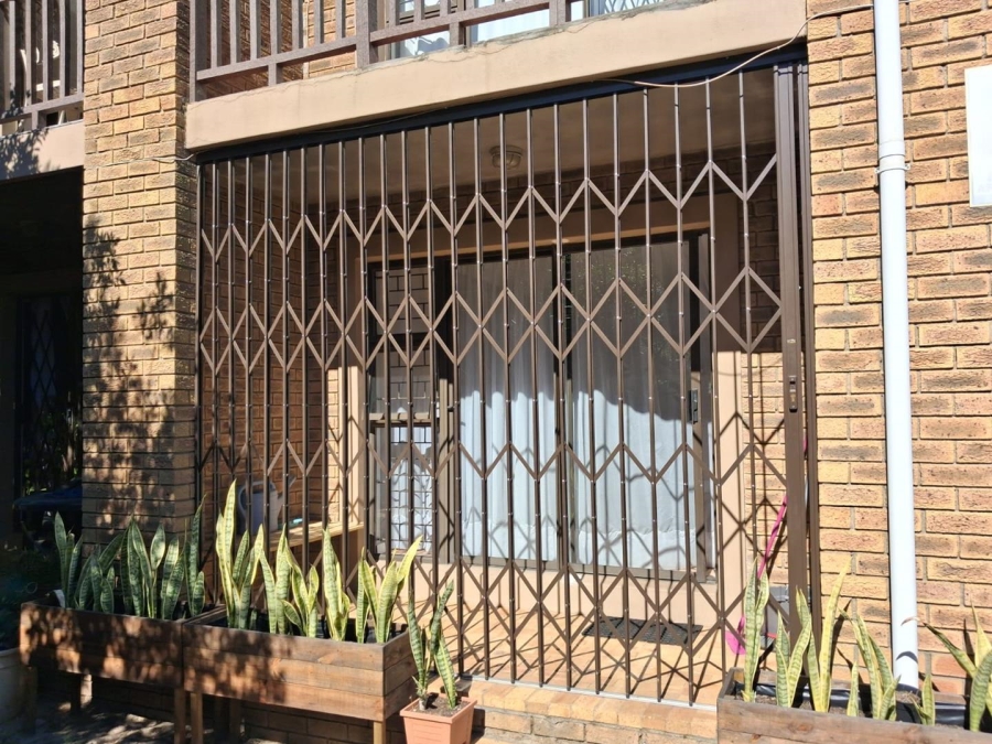 To Let 2 Bedroom Property for Rent in Sonstraal Western Cape